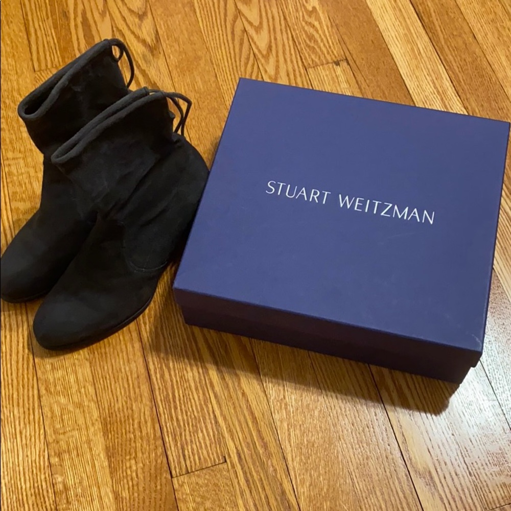 Staurt Weitzman Grey suede boots